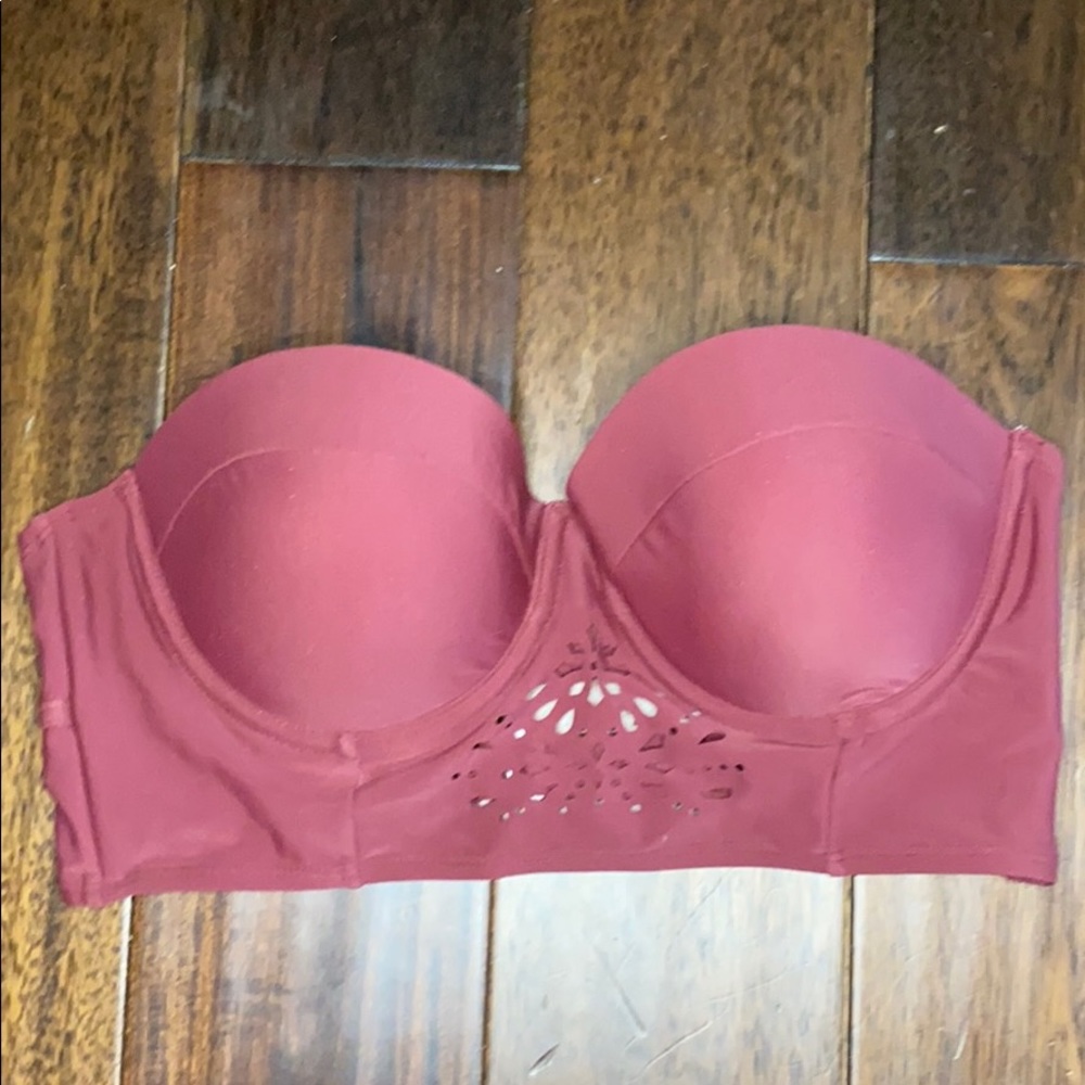 Strapless swimsuit top